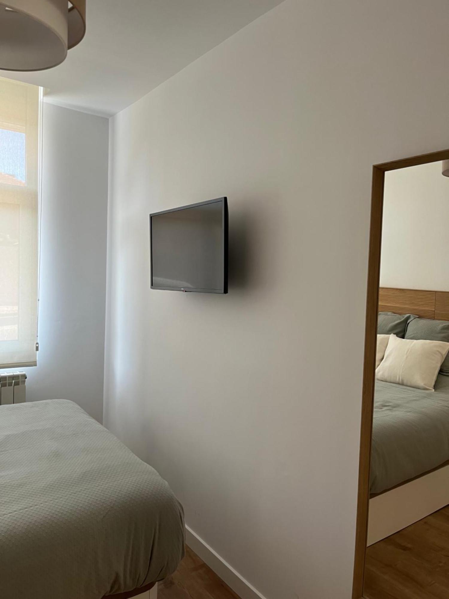 Apartamento Puerta De Burgos Vut09605 المظهر الخارجي الصورة